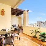 Gadea 11-2 דירה *